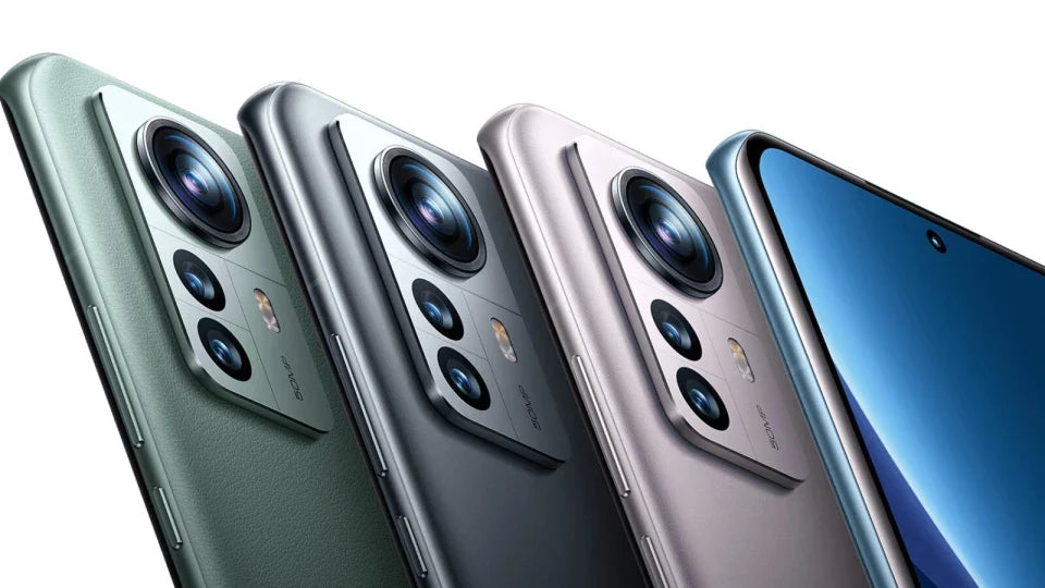 Továbbra is terítéken van a Xiaomi 12 mini