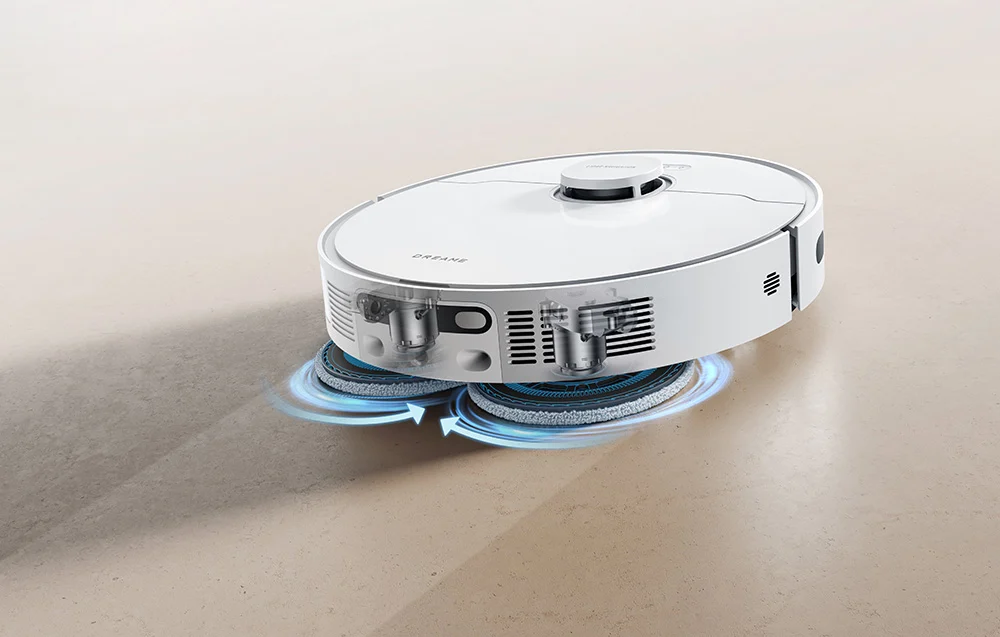 13 000 Pa szívóerő és forgó mopos felmosás